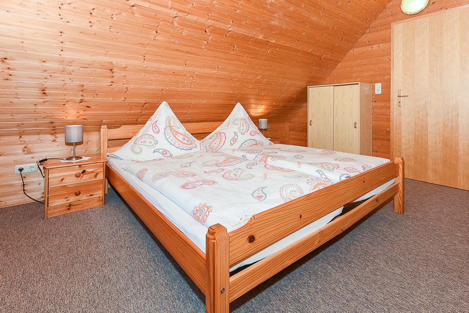 Ferienwohnung „Elsternest“ - Schlafzimmer 1