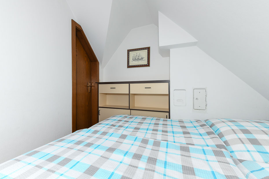 Ferienwohnung „Elly“ - Schlafzimmer 1