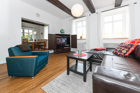 Ferienwohnung „Ebbe“ - großer Wohnraum mit großzügigem Esszimmer-Bereich
