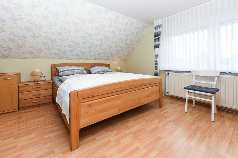Ferienwohnung „Sonnenstrahl“ - Schlafzimmer 1