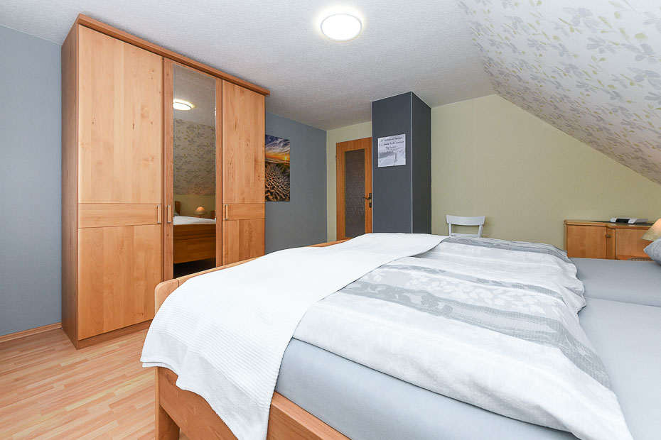 Ferienwohnung „Sonnenstrahl“ - Schlafzimmer 1