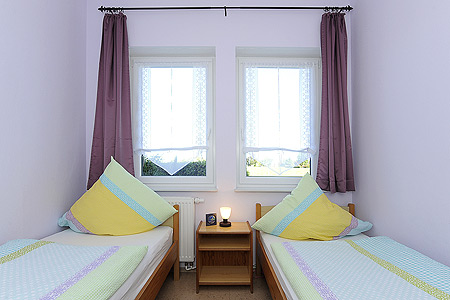 Ferienwohnung „Wenke“ - Schlafzimmer 2/Kinderzimmer