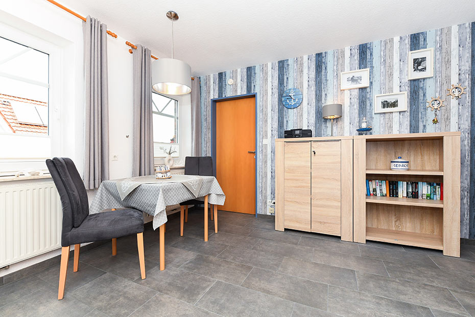 Ferienwohnung - Wohnzimmer mit integriertem Küchenbereich