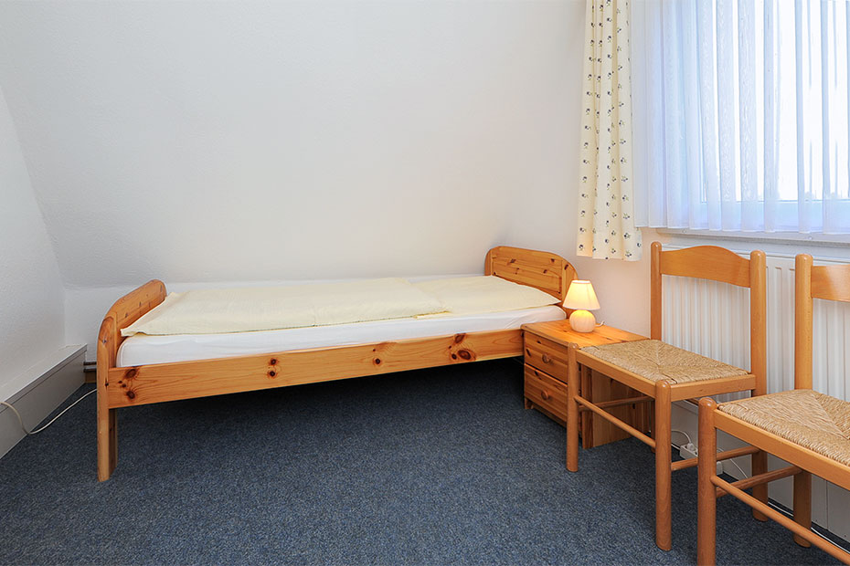 Ferienhaus „Am Tief“ - Schlafzimmer 2/Kinderzimmer