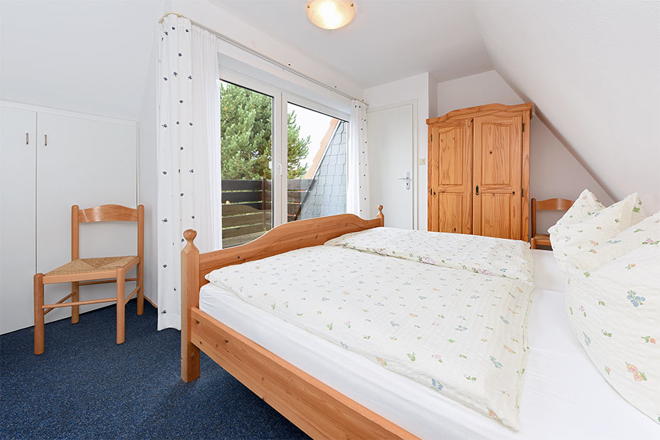 Ferienhaus „Am Tief“ - Schlafzimmer 1