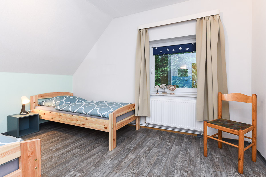 Ferienhaus „Nordseeruhe“ - Schlafzimmer 2/Kinderzimmer