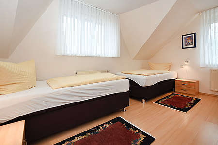 Ferienhaus „Deichkrone“ - Schlafzimmer 2/Kinderzimmer