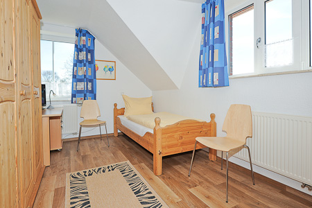 Ferienhaus „Deichkrone“ - Schlafzimmer 2/Kinderzimmer