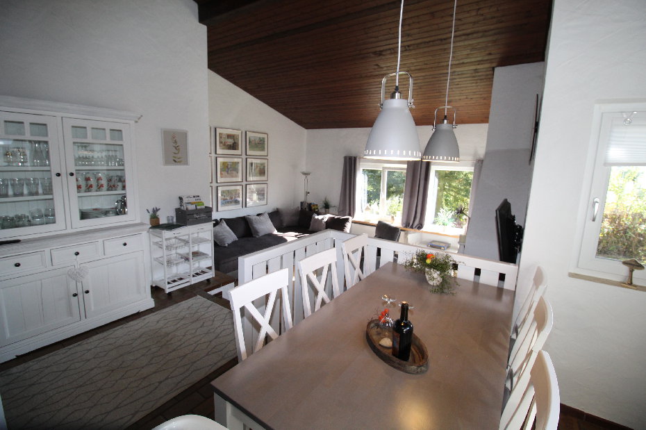 Ferienhaus am Stausee Bitburg - Esszimmer