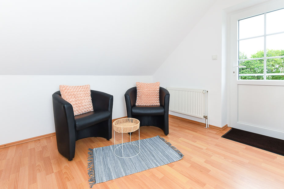 Ferienwohnung „Dobbe“ - Wohn- und Esszimmer