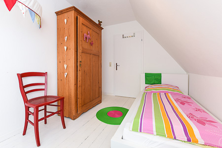 Ferienhaus „Fine“ - Schlafzimmer 2/Kinderzimmer