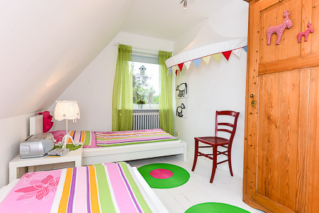 Ferienhaus „Fine“ - Schlafzimmer 2/Kinderzimmer