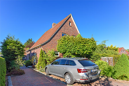 Ferienhaus „Fine“ - Parkplätze direkt am Haus