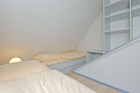 Ferienhaus „Fresena“ - Schlafzimmer 2/Kinderzimmer