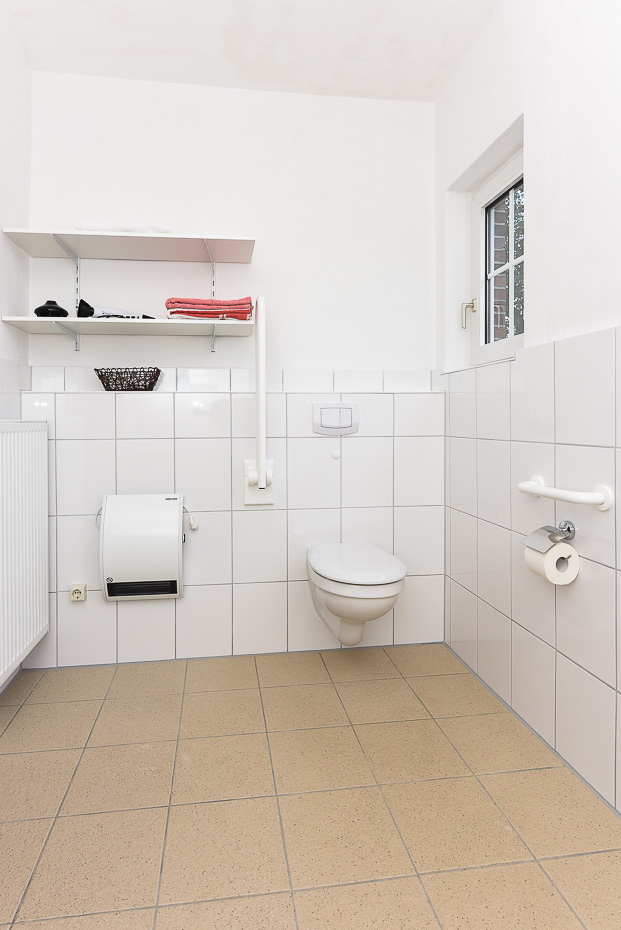 Ferienhaus „Goldhammer“ - Badezimmer 1 im Erdgeschoss