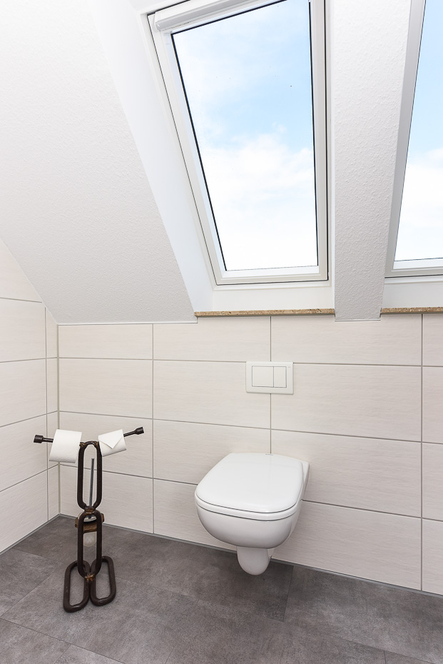 Ferienhaus „Goldhammer“ - Badezimmer 2 im Obergeschoss