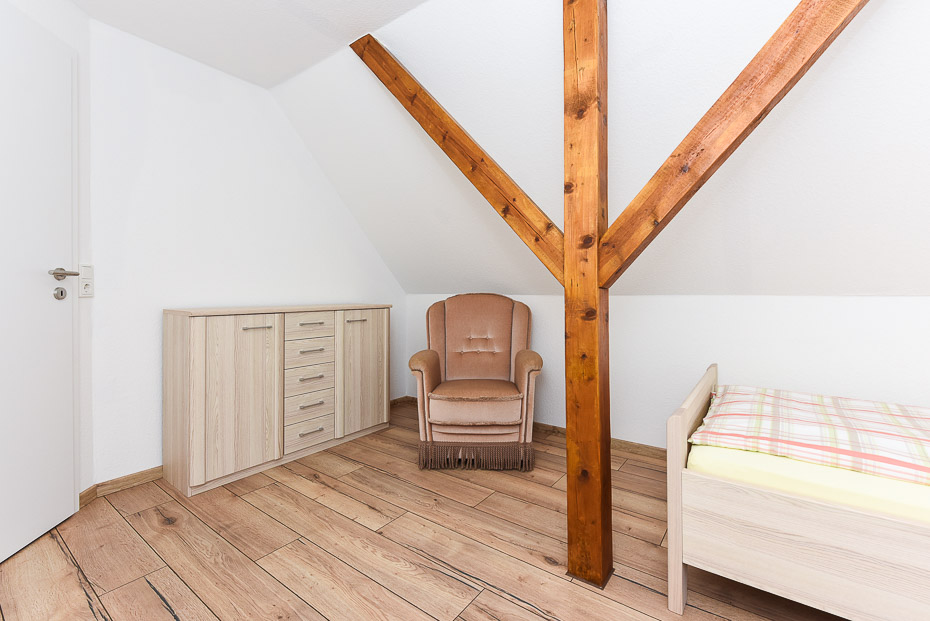 Ferienhaus „Goldhammer“ - Schlafzimmer 2/Kinderzimmer im Obergeschoss