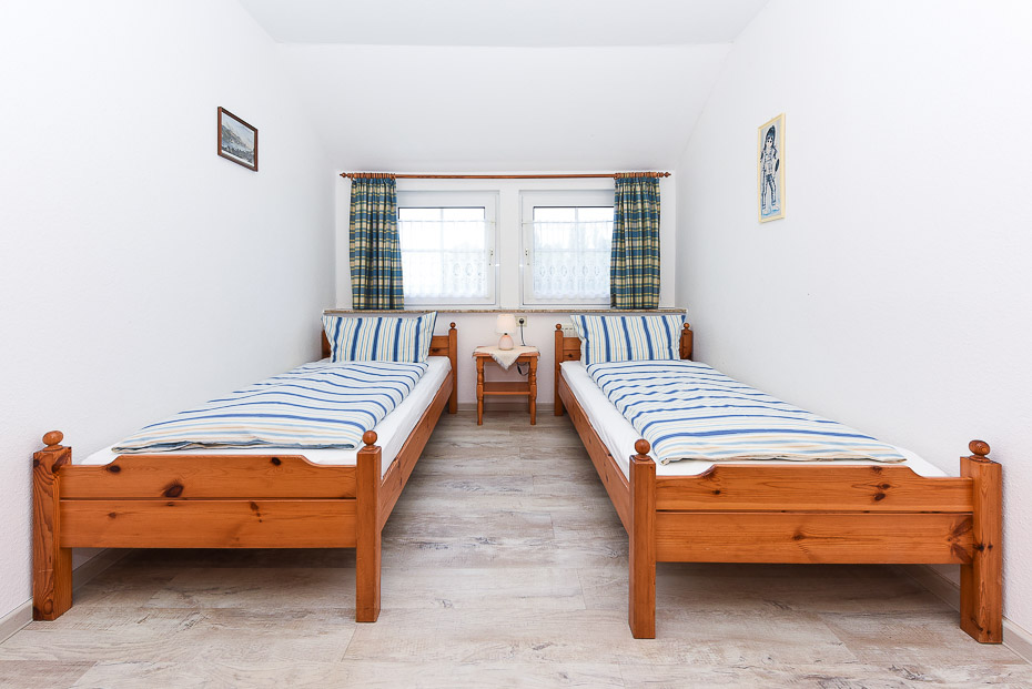 Ferienhaus „Grodehus“ - Schlafzimmer 2/Kinderzimmer (1. Obergeschoss)
