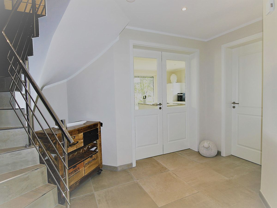 Ferienhaus „Küstenhaus Wremen“ - Flur und Treppe