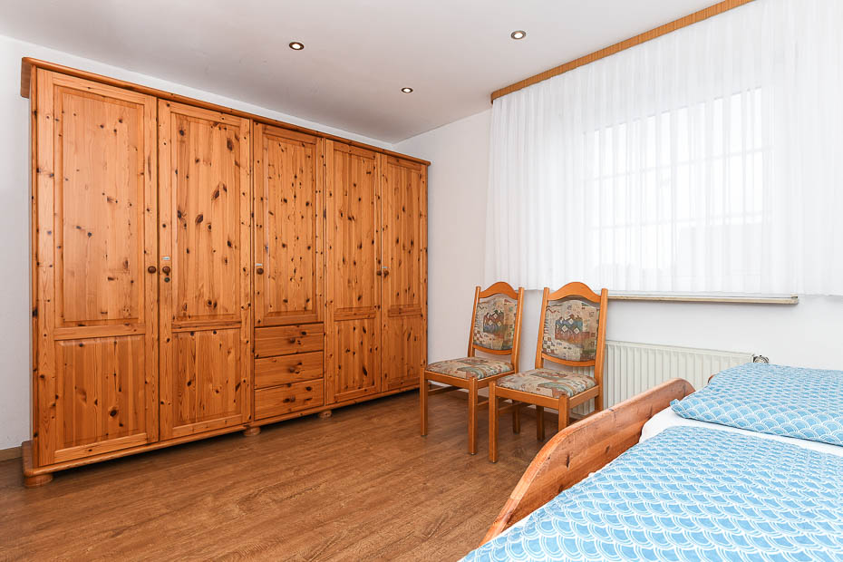 Ferienhaus „Kärst“ - Schlafzimmer 1