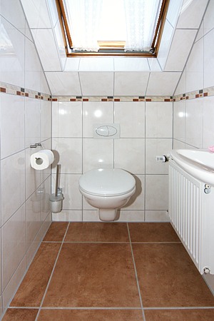 Ferienhaus „Kehrwieder“ - separates WC im Obergeschoss