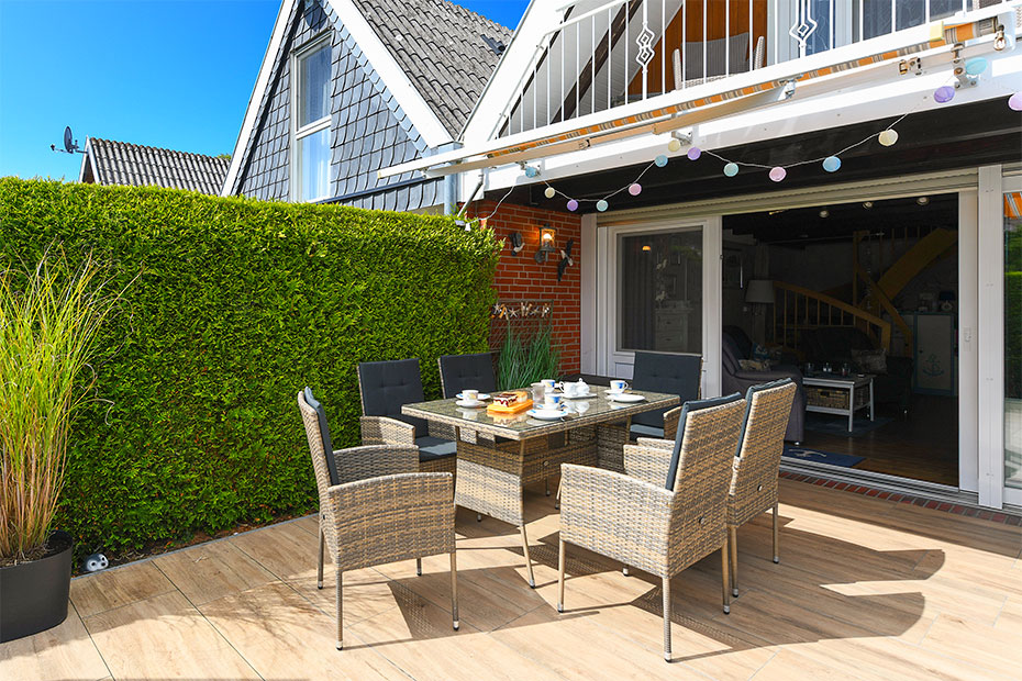 Ferienhaus „Kleine Möwe“ - Terrasse und Garten