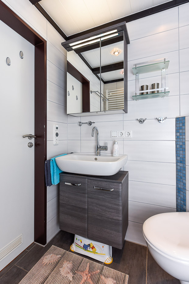Ferienhaus „Kleine Möwe“ - Badezimmer