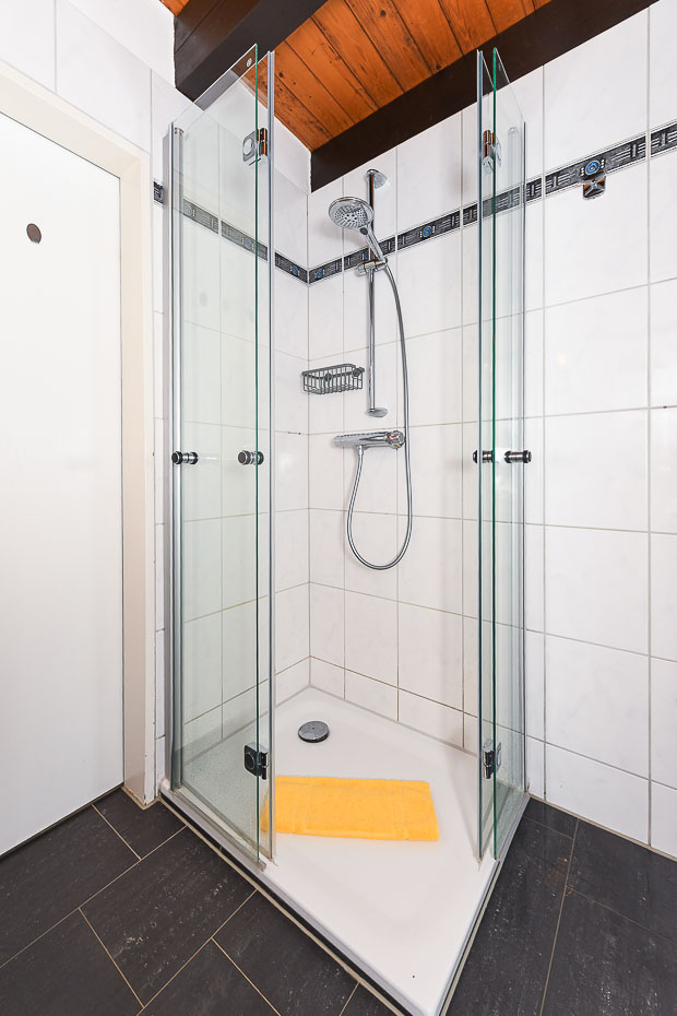 Ferienhaus „Linda“ - Badezimmer