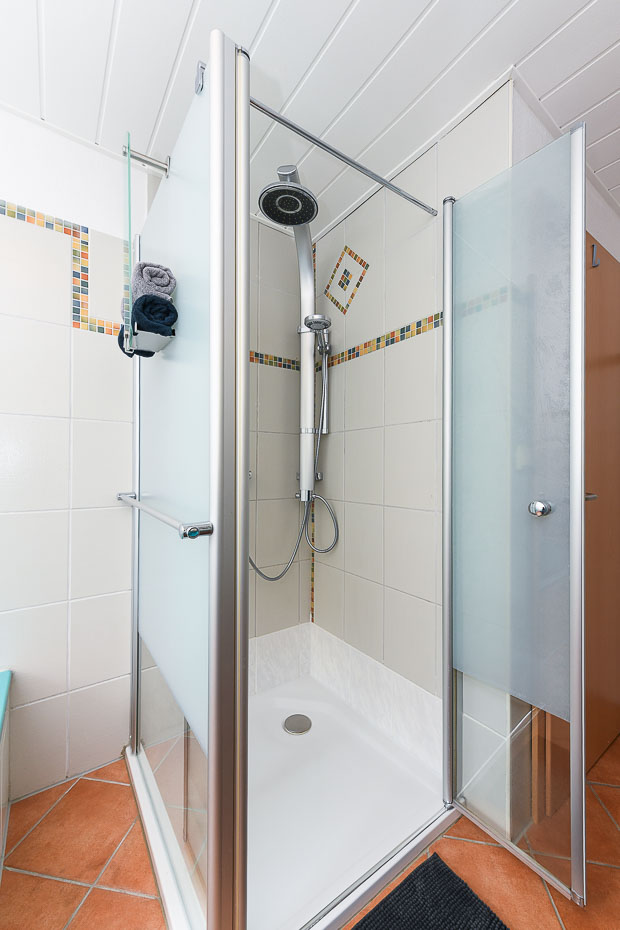 Ferienhaus „Moorgeist“ - Badezimmer im Erdgeschoss