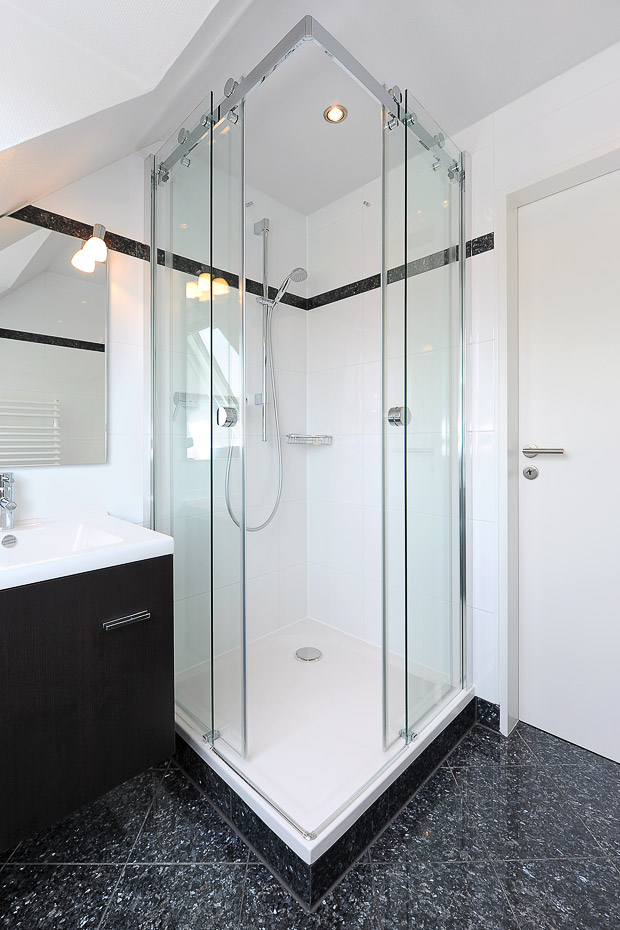 Ferienhaus „Nike“ - Badezimmer