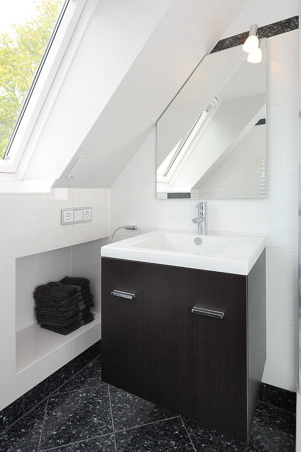 Ferienhaus „Nike“ - Badezimmer