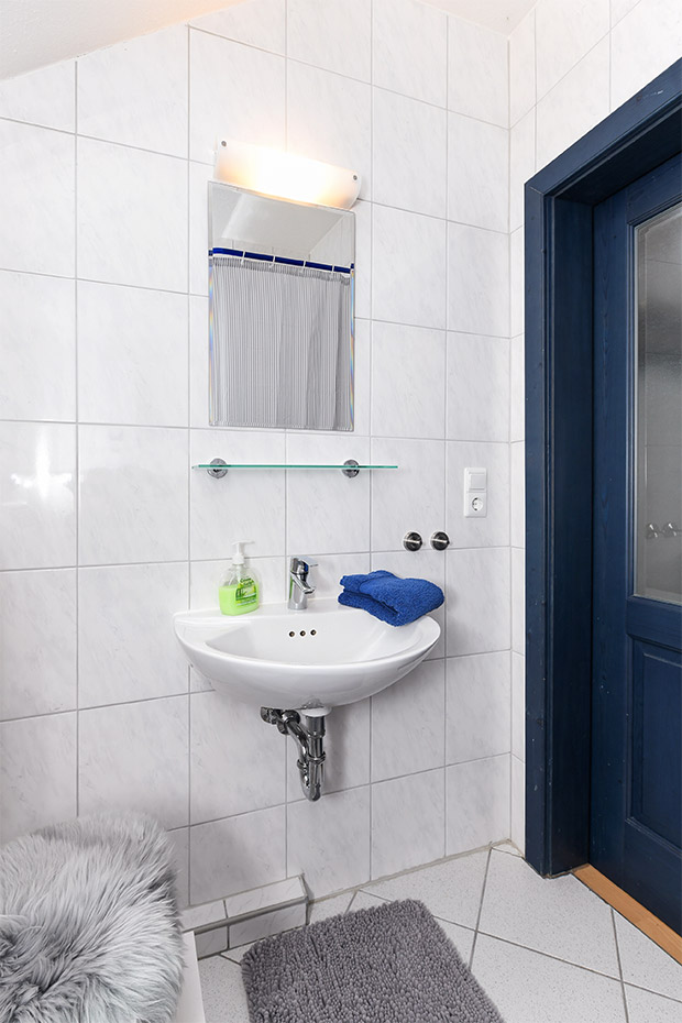 Ferienhaus „Nordseekate“ - Badezimmer
