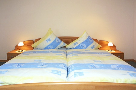 Ferienwohnung 1 - Schlafzimmer 1