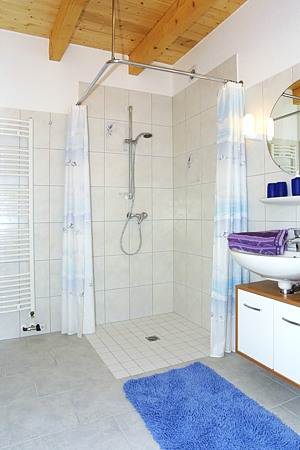 Ferienwohnung 2 - Badezimmer