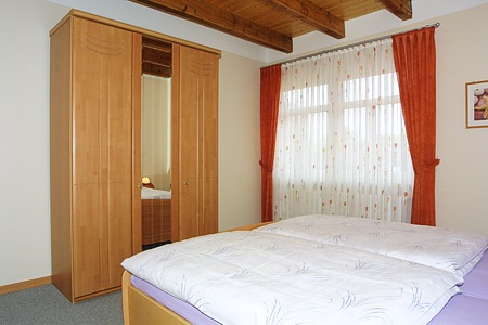 Ferienwohnung 2 - Schlafzimmer