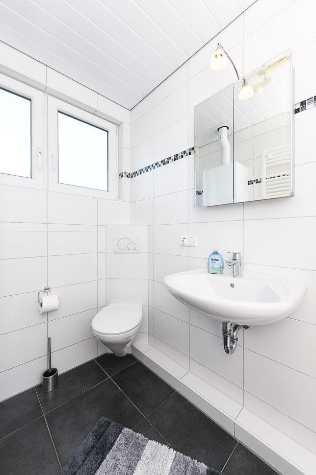 Ferienhaus „Schlatt“ - Badezimmer im Obergeschoss