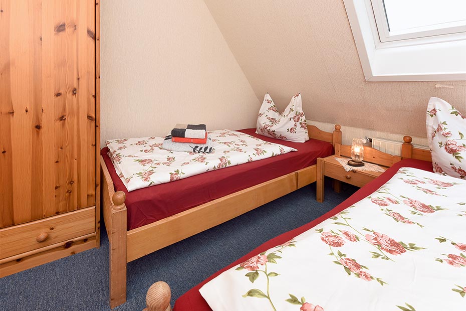 Ferienwohnung groß - Schlafzimmer 2/Kinderzimmer
