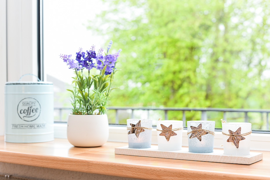 Ferienwohnung „Sternenlicht“ - Wohnzimmer mit integriertem Küchenbereich