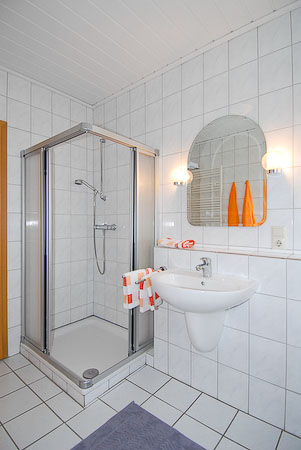Ferienwohnung IV - Badezimmer