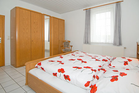 Ferienwohnung IV - Schlafzimmer 1