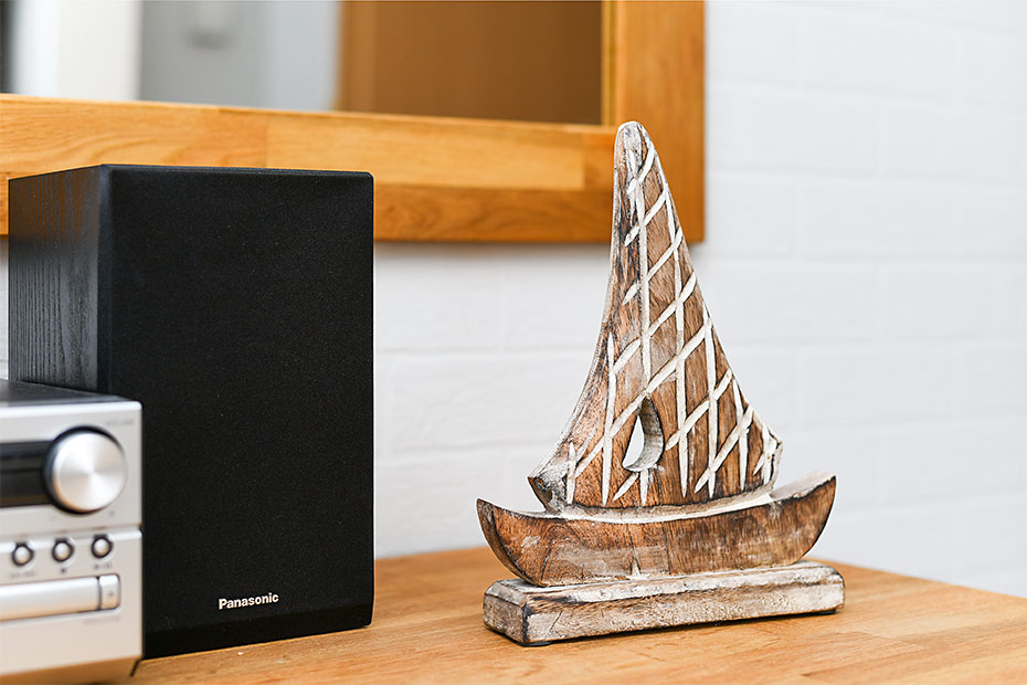 Ferienwohnung 3 - Wohnzimmer mit integriertem Küchenbereich