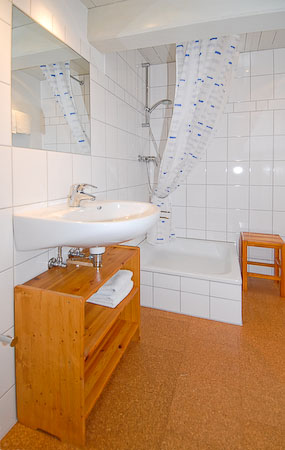 Ferienwohnung 2 - Badezimmer