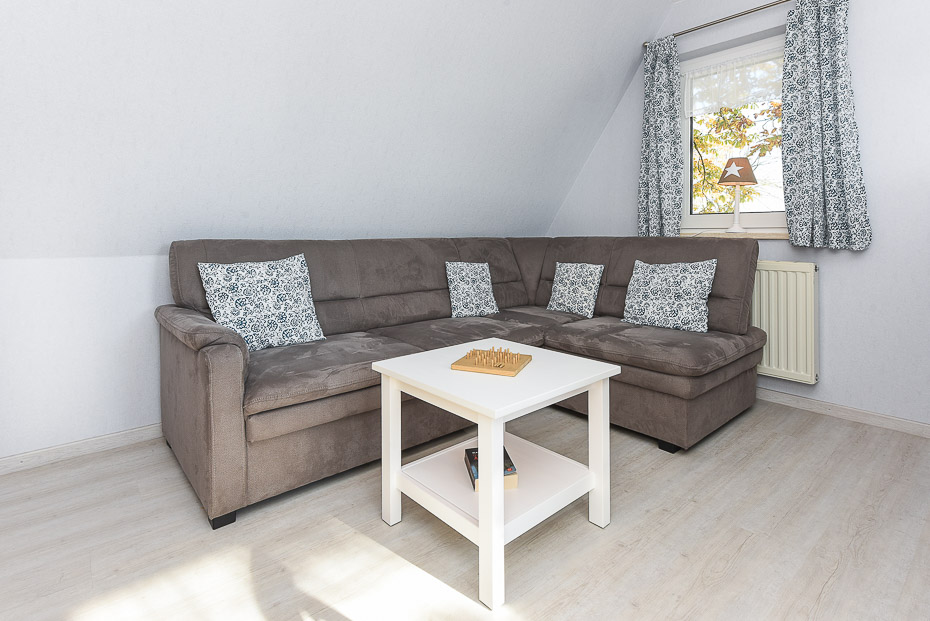 Ferienwohnung „Weideblick“ - Wohnzimmer mit integriertem Küchenbereich