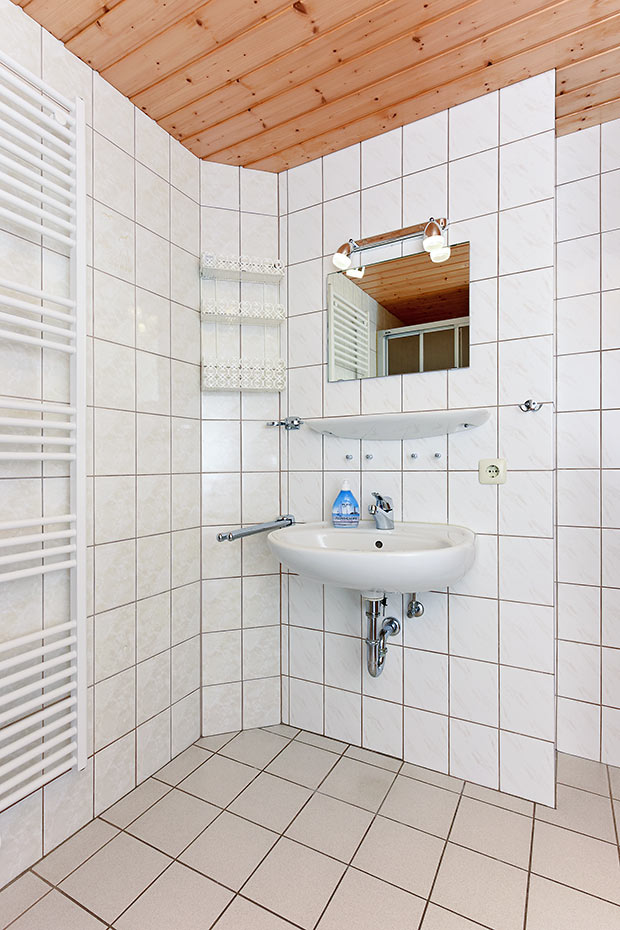 Ferienwohnung „Gartenblick“ - Badezimmer