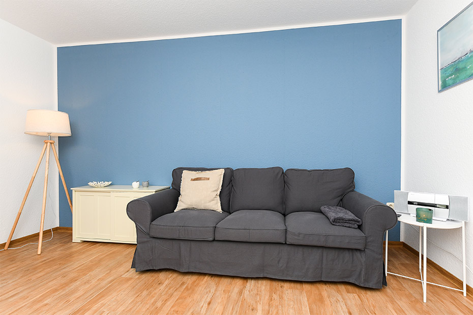 Ferienwohnung „Gänseblümchen“ - Wohnraum mit integrierter Küche