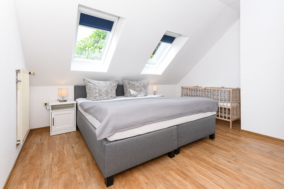 Ferienwohnung „Löwenzahn“ - Schlafzimmer 1