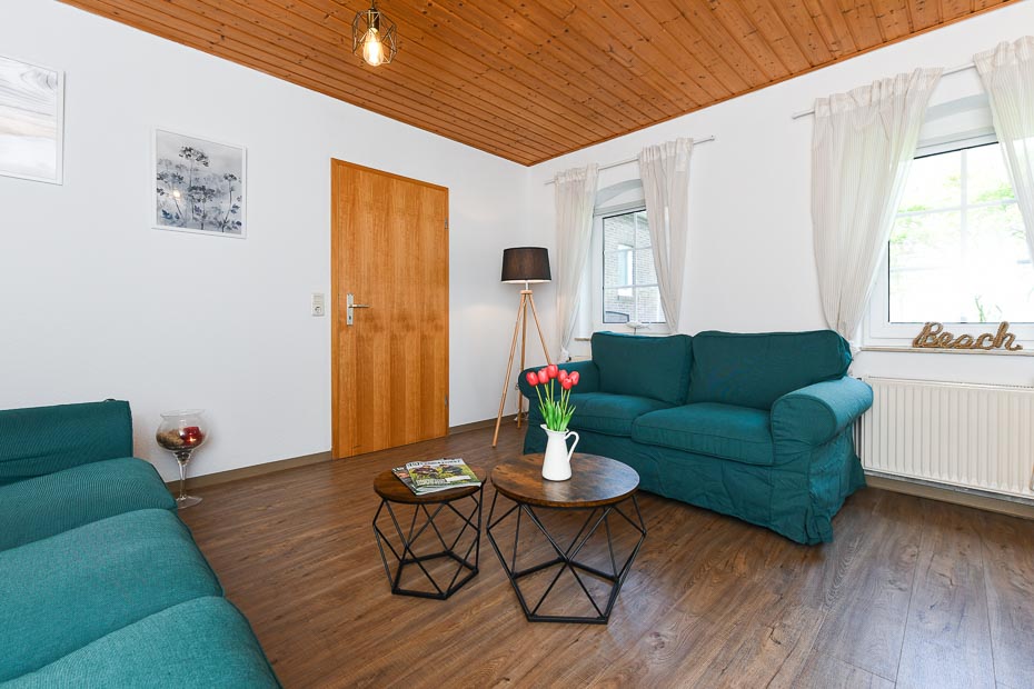 Ferienwohnung „Pfingstrose“ - Wohnzimmer