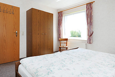 Ferienwohnung „Süd“ - Schlafzimmer 1