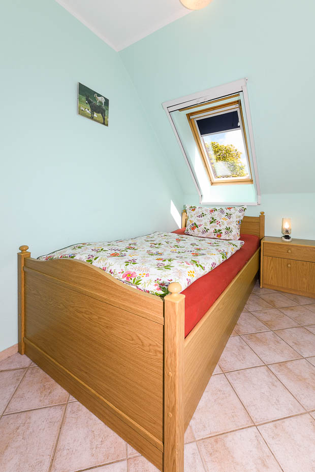 Ferienwohnung „Waldblick“ - Schlafzimmer 2/Kinderzimmer