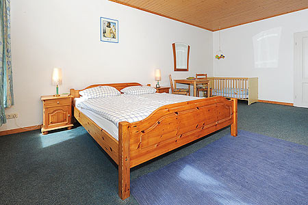 Ferienwohnung „Unten“ - Schlafzimmer 1